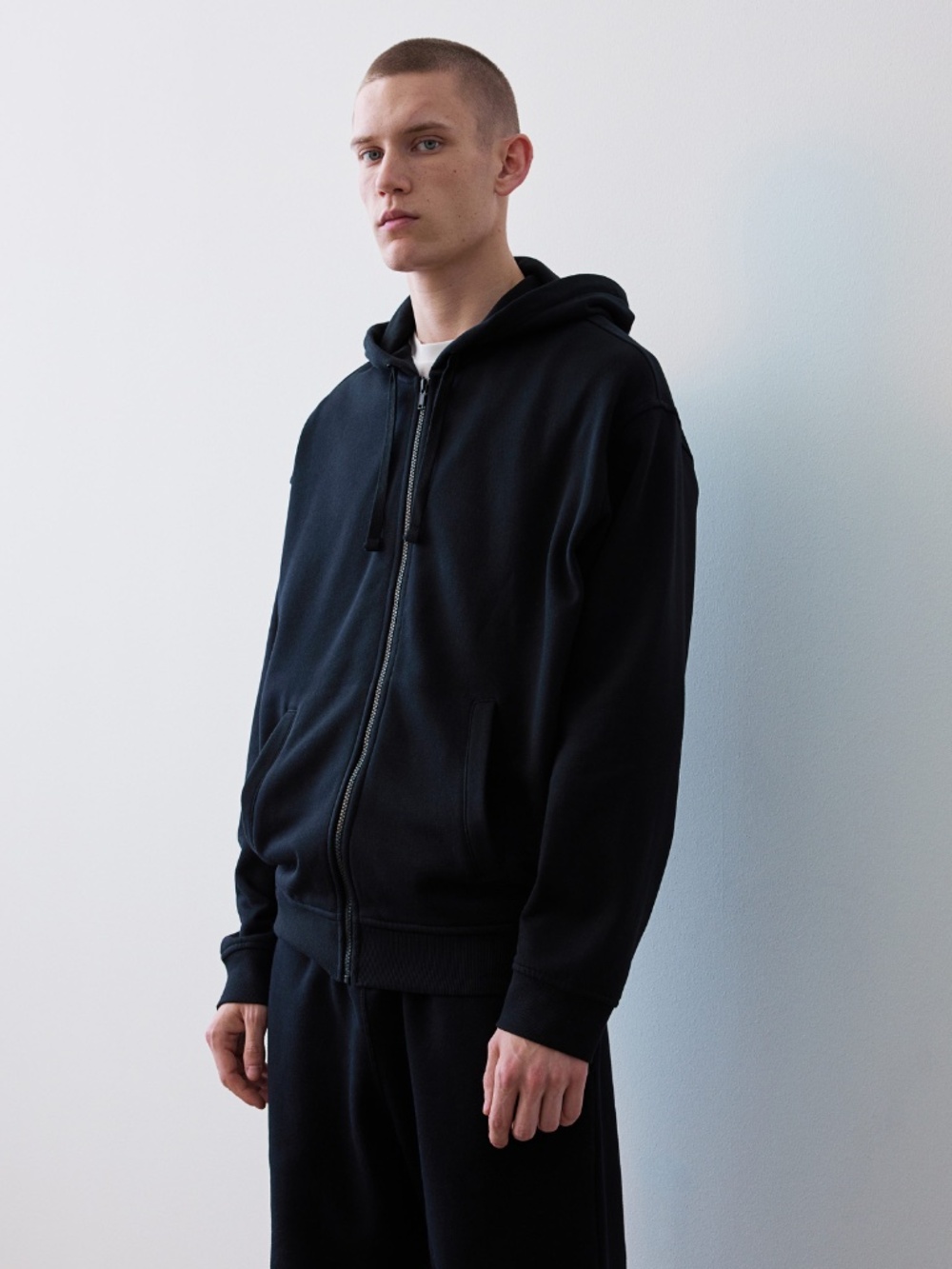 H&M Black Relaxed-fit Hoodie size Small